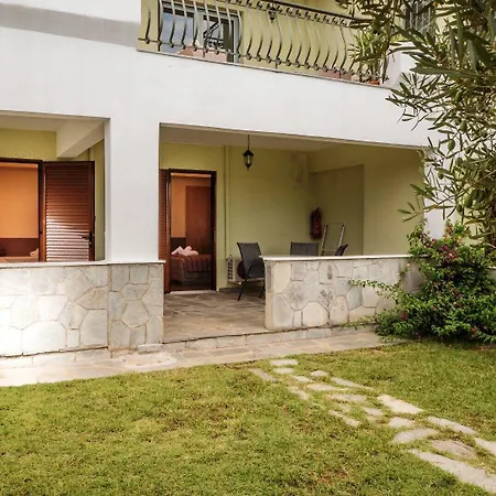 Ξενοδοχείο με διαμερίσματα Asteris Village Γερακινή